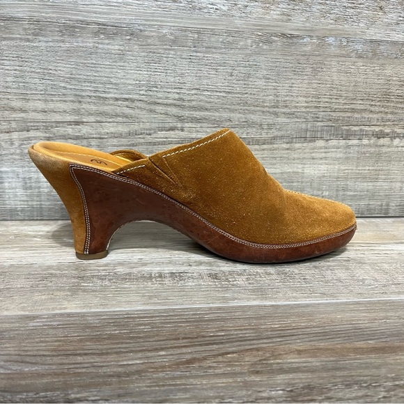COLE HAAN Womens Leather Suede Mule Clog Kitten Heel Slip on Shoe Size 9 - Picture 5 of 9